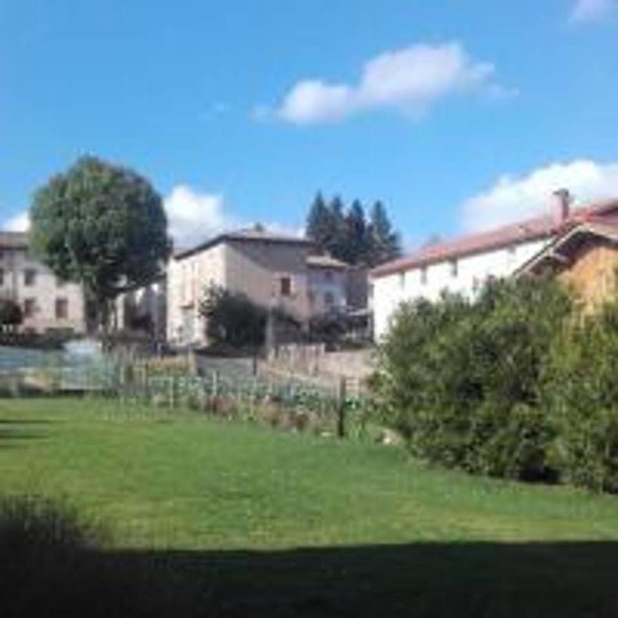 Aux Genets De Josephine Apartment Fournols Luaran gambar
