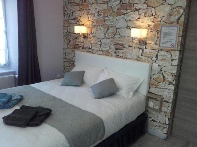 Aux Genets De Josephine Apartment Fournols Luaran gambar