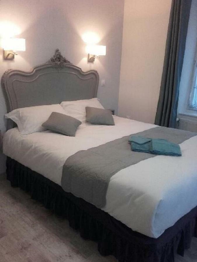 Aux Genets De Josephine Apartment Fournols Luaran gambar